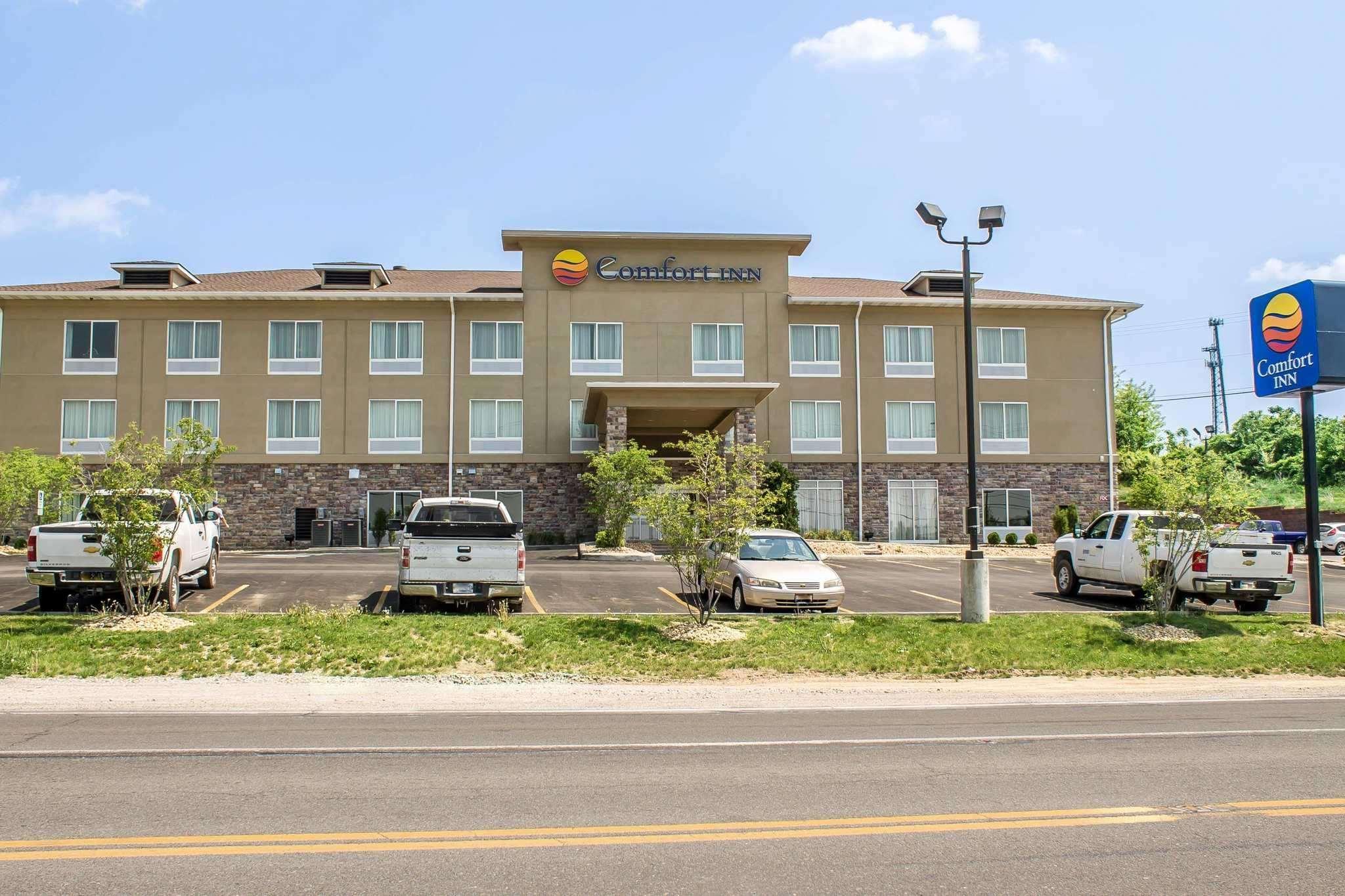 Comfort Inn St. Clairsville Exterior photo