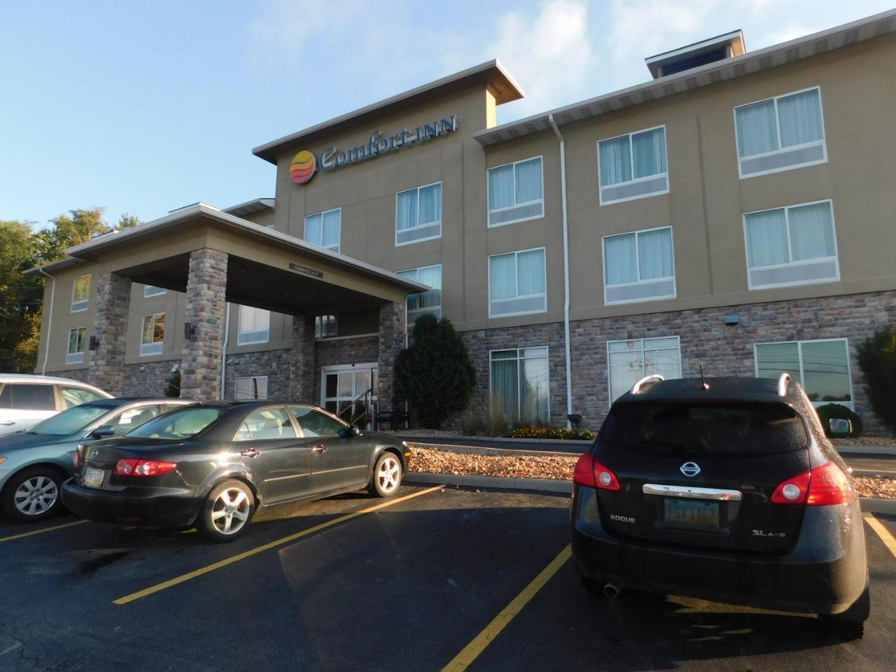 Comfort Inn St. Clairsville Exterior photo