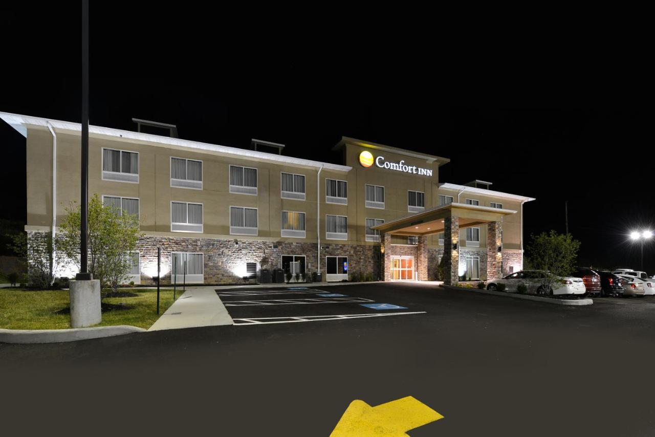 Comfort Inn St. Clairsville Exterior photo