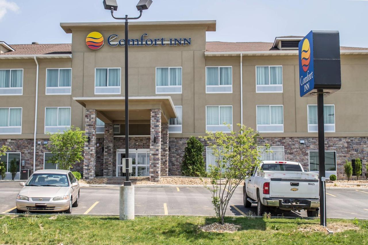 Comfort Inn St. Clairsville Exterior photo